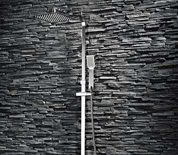 Lunar PLUS Rigid Riser Shower