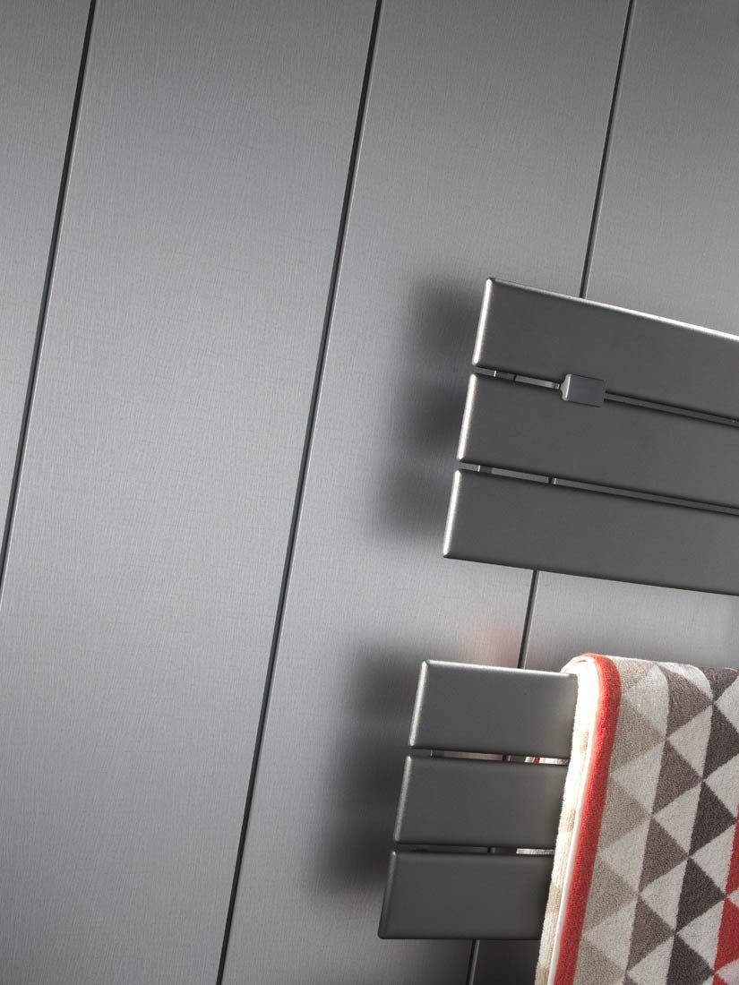 SILVER GREY FOIL CAMEO DETAIL