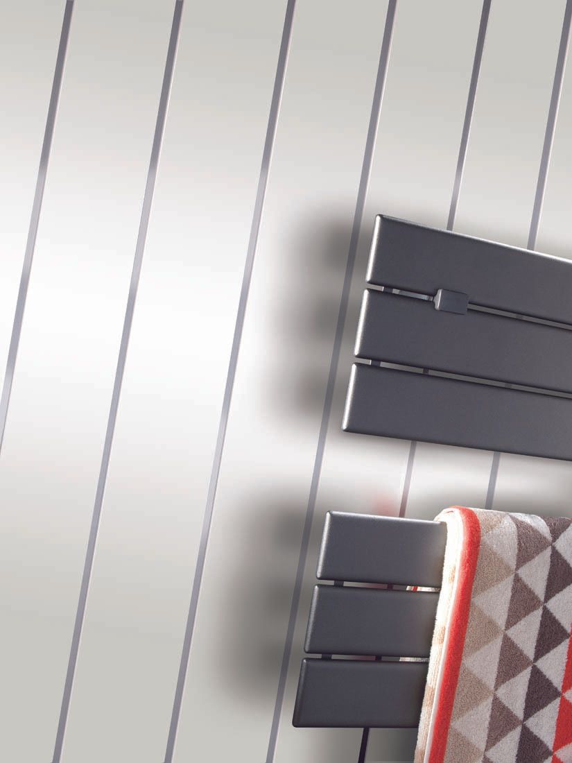 WHITE SILVER EMBED CAMEO