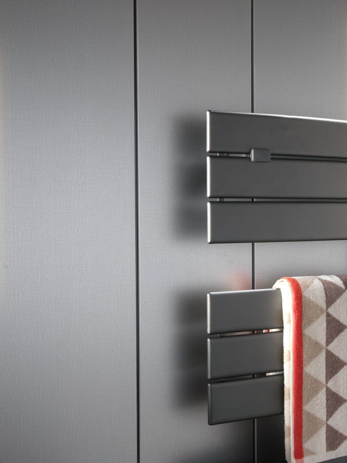 Silver Grey Foil Cameo Detail