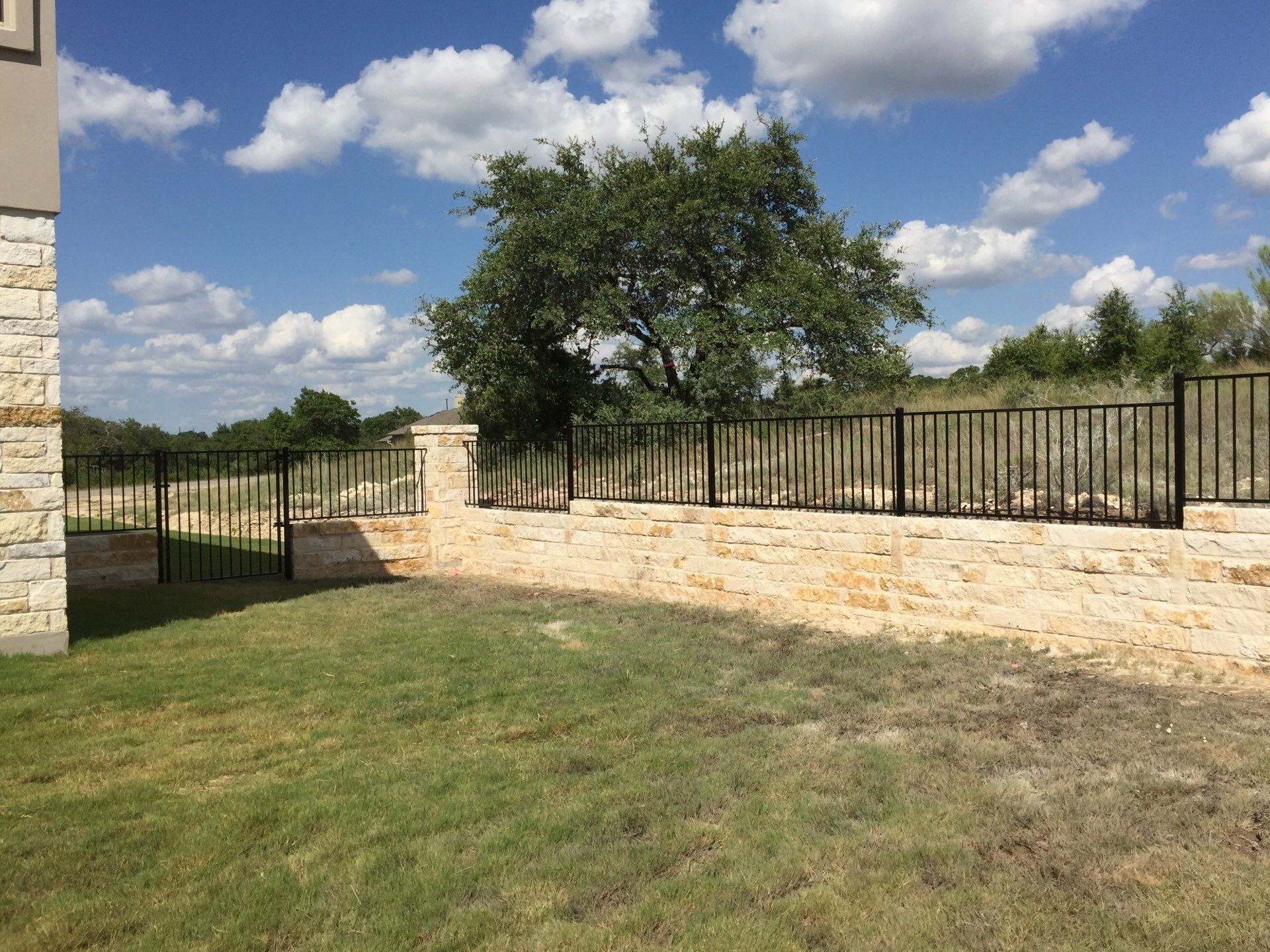 rock-columns-and-footers