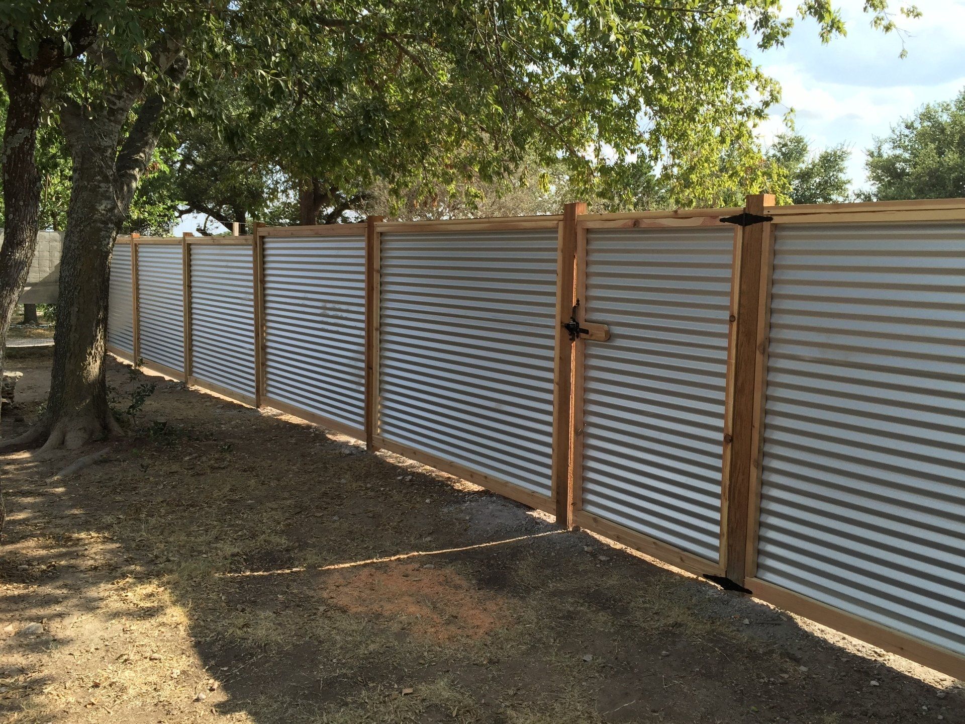 Corrugated Fencing in Central Texas | Pflugerville Pfence