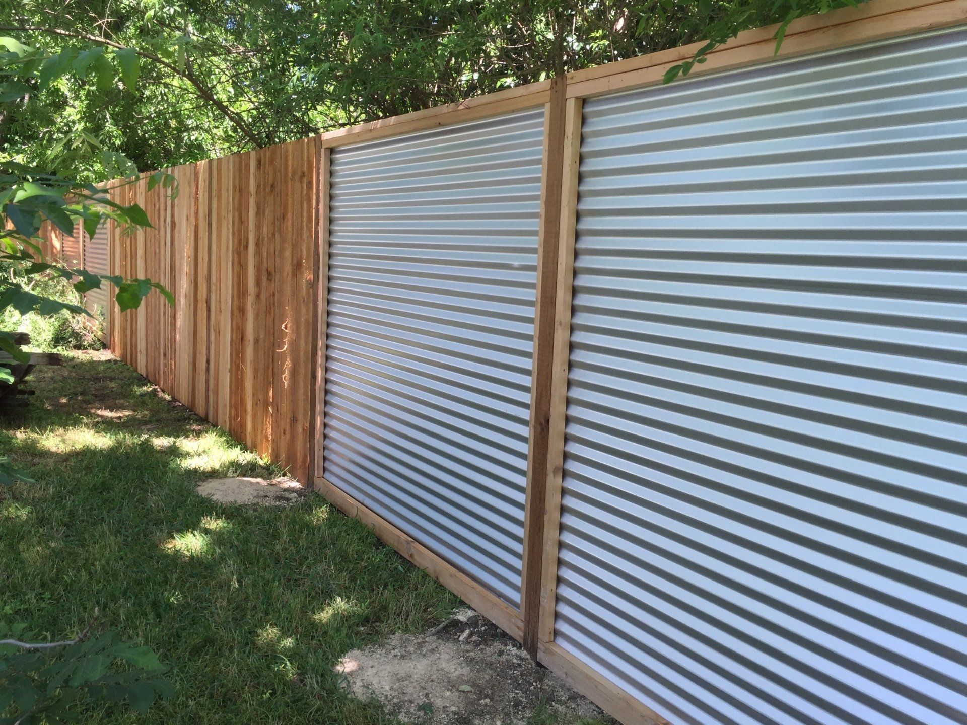 Corrugated Fence | Pflugerville Pfence Company