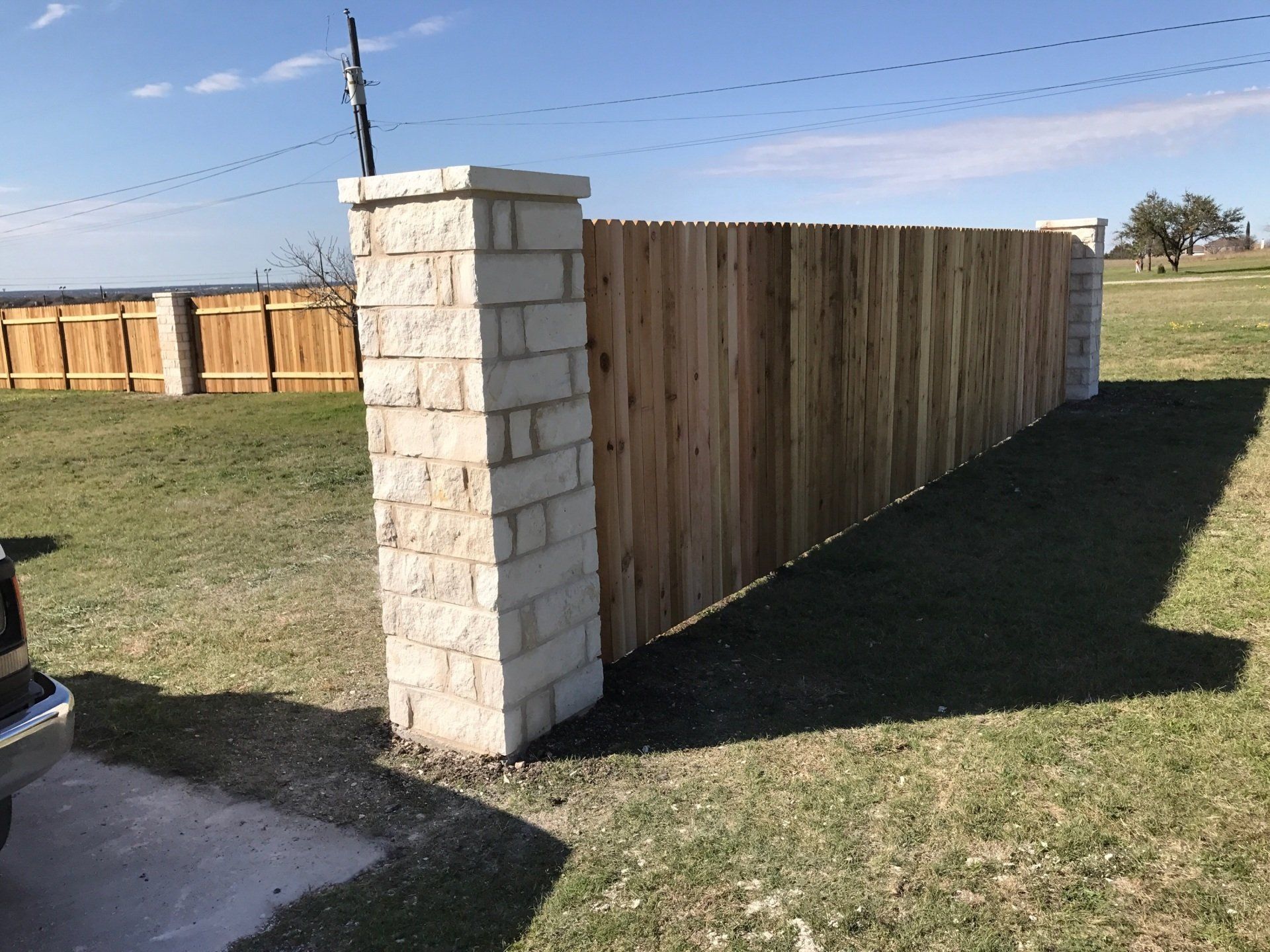 rock-columns-and-footers