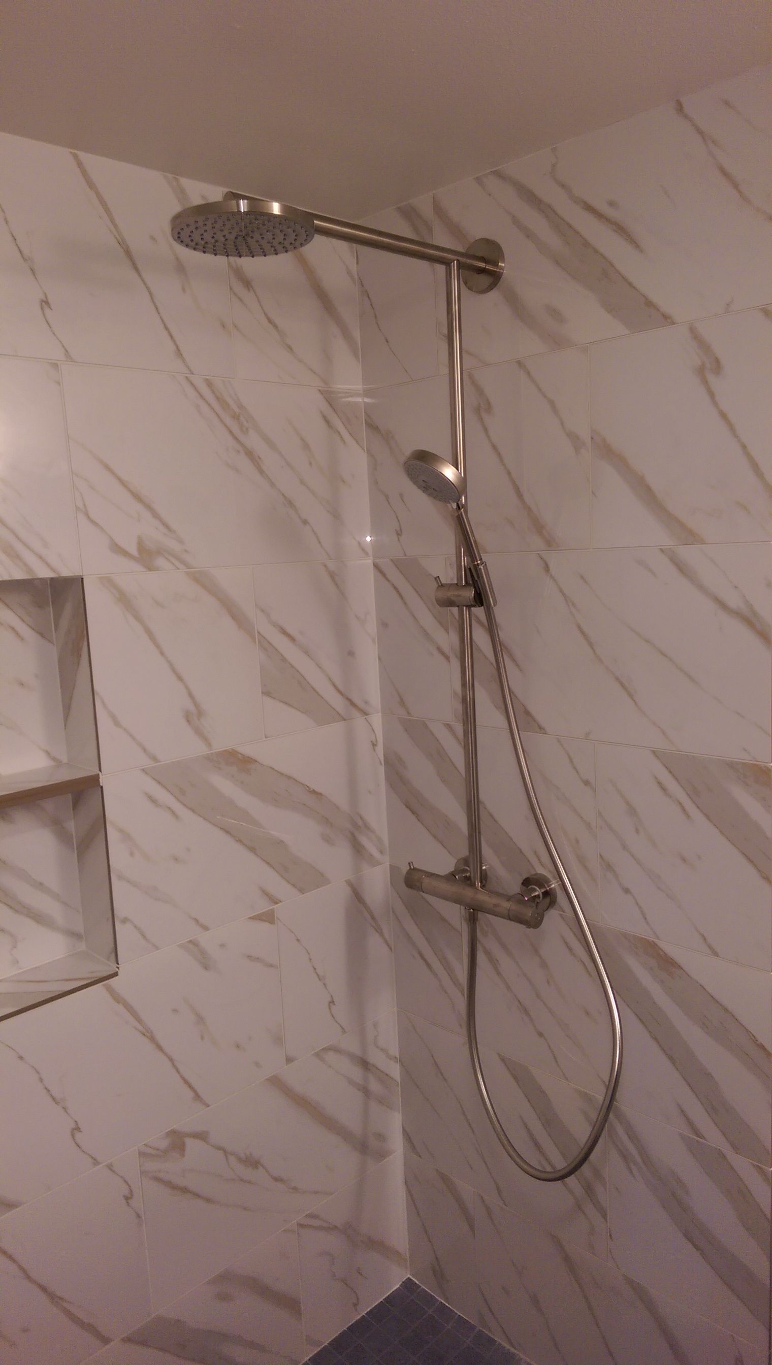 Elegant Bathroom — Seattle, WA — Quality Plumbing