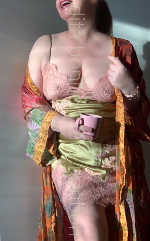 dita bonbon travel companion in europe
