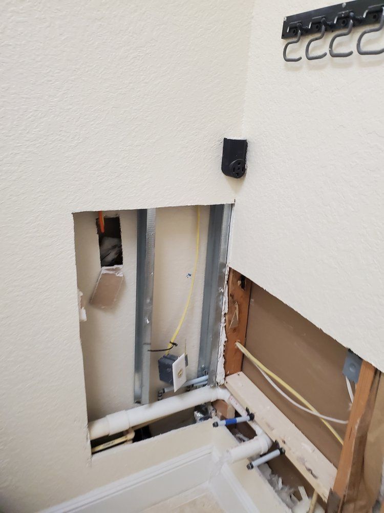 Gallery Image | Nominal Voltage