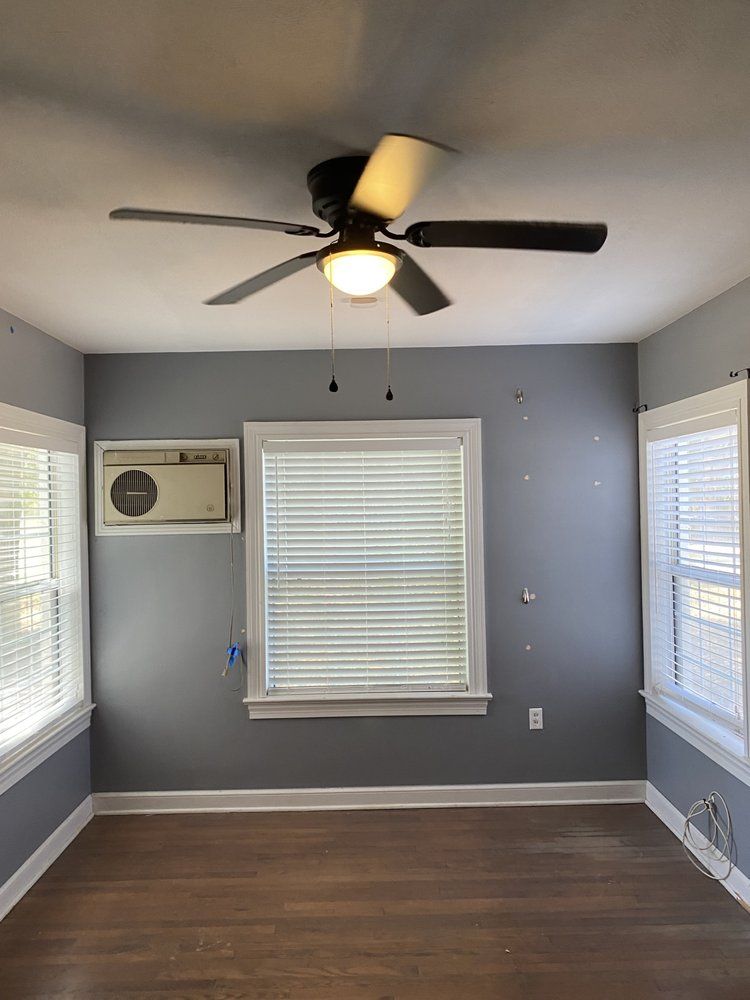 Gallery Image | Nominal Voltage