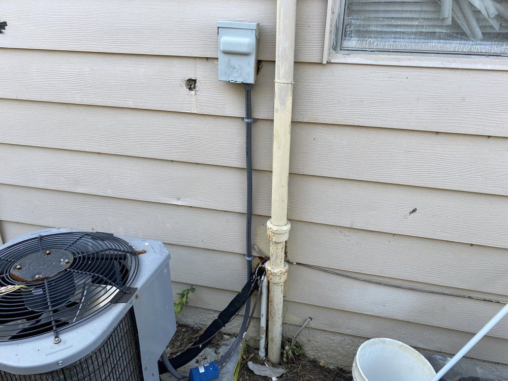 Gallery Image | Nominal Voltage