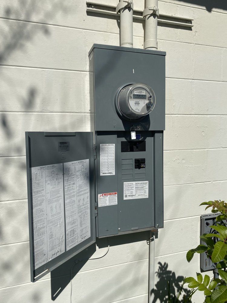 Gallery Image | Nominal Voltage