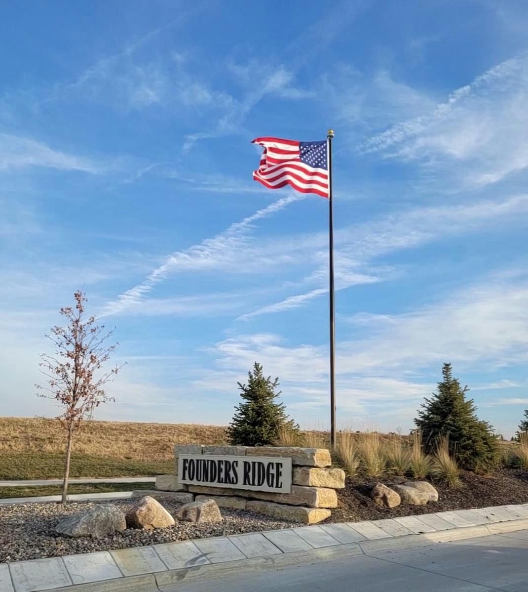 30'x5 Bronze Cont2 — Omaha, NE — A -1 Flags, Poles, and Repair