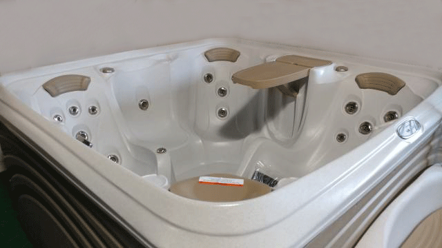 Spas Tub — Klamath Falls, OR — Orley's of Klamath Falls Stove and Spas