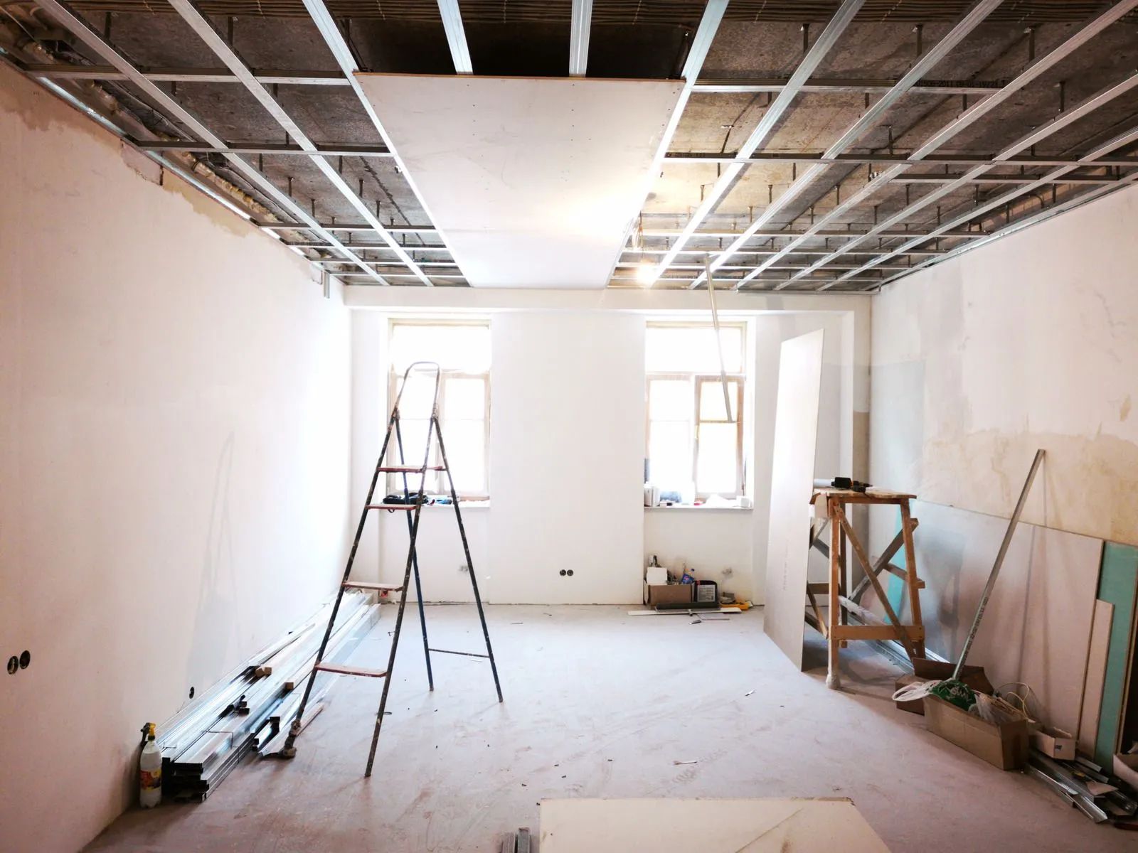 There is a ladder in the middle of the room.