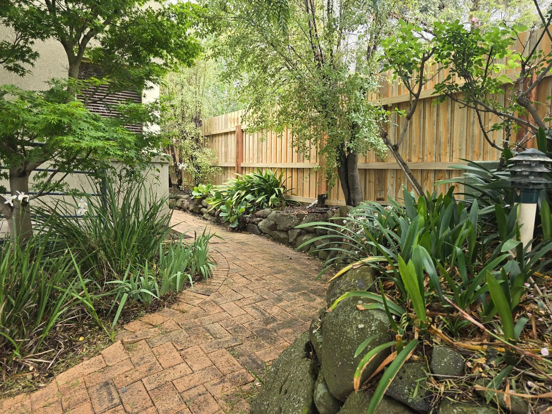 Classic Timber Fencing – Durable & Stylish for Your Home