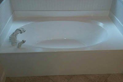 Bathroom — After Refinishing Tub in Jacksonville, FL