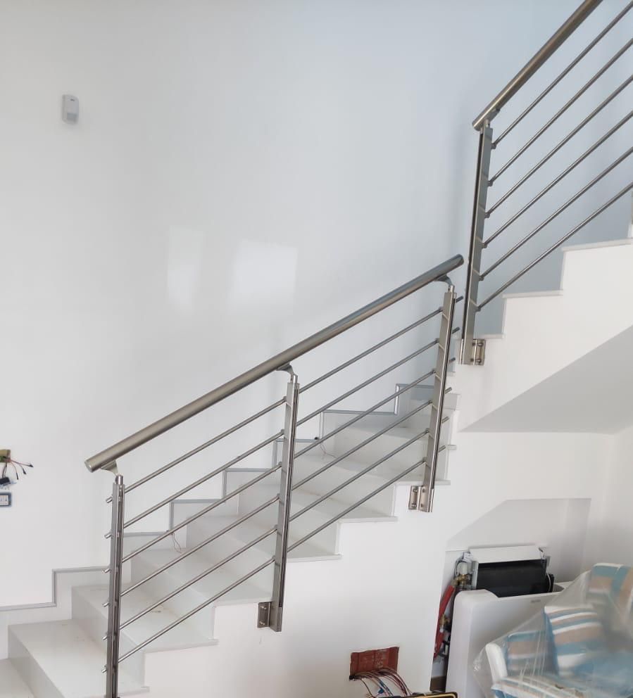 scla interna corrimano in alluminio