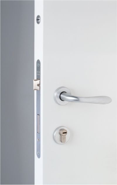 SERRATURA YALE TRD
CON CILINDRO EUROPEO – OPTIONAL