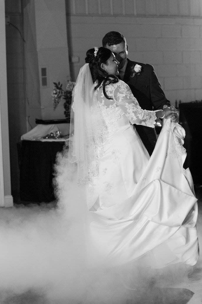 wedding couple dancing