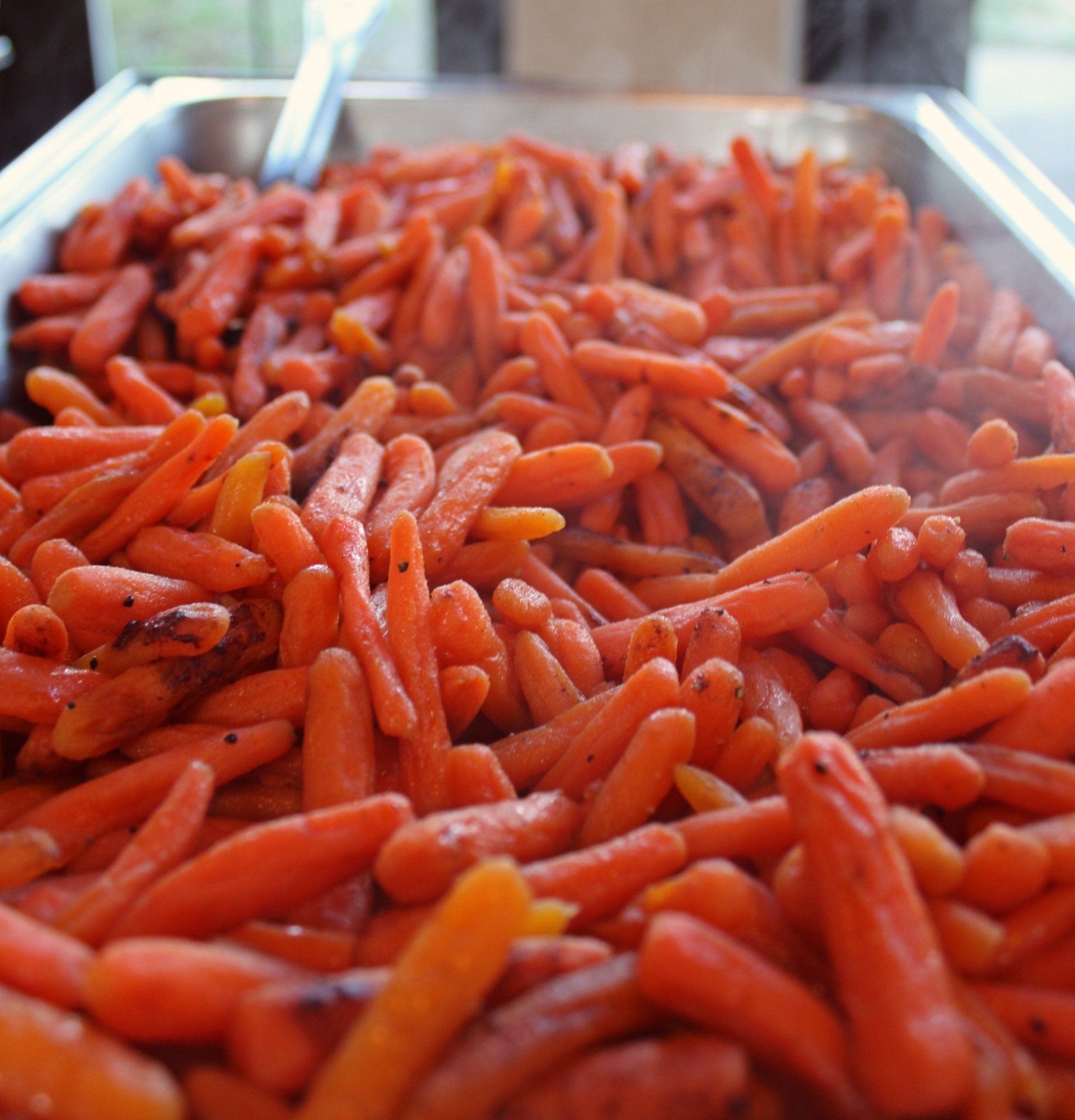 buffet pan filled with carrots