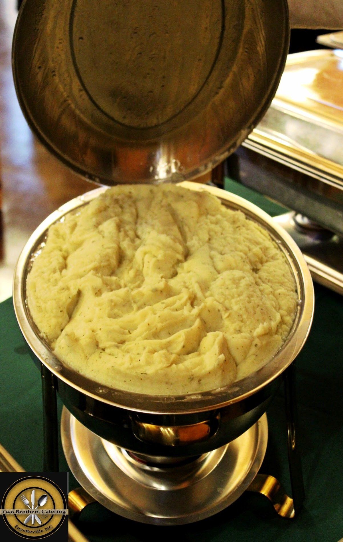 buffet pan filled with mashed potatoes