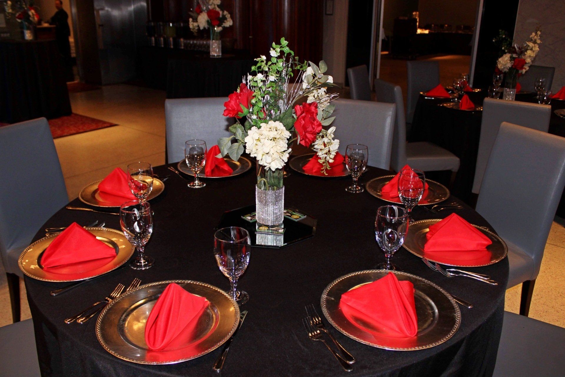 table set with floral centerpiece at Metropolitan Room venue