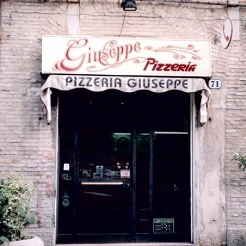 Ingresso della pizzeria
