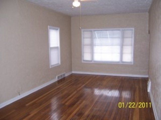 Interior of 3418 Jackson St | DiBar Enterprises