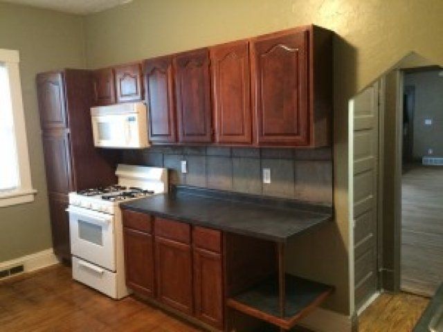 Kitchen in 3519 Jones St | DiBar Enterprises