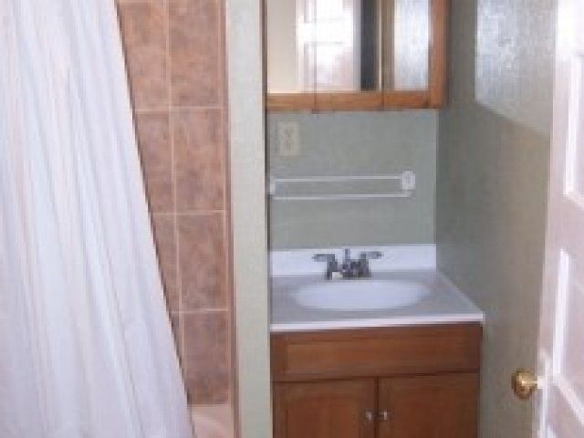 Bathroom with tub in 4205 Pacific St | DiBar Enterprises