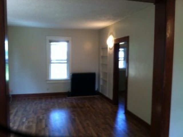 Kitchen in 842 S 35 Ave | DiBar Enterprises