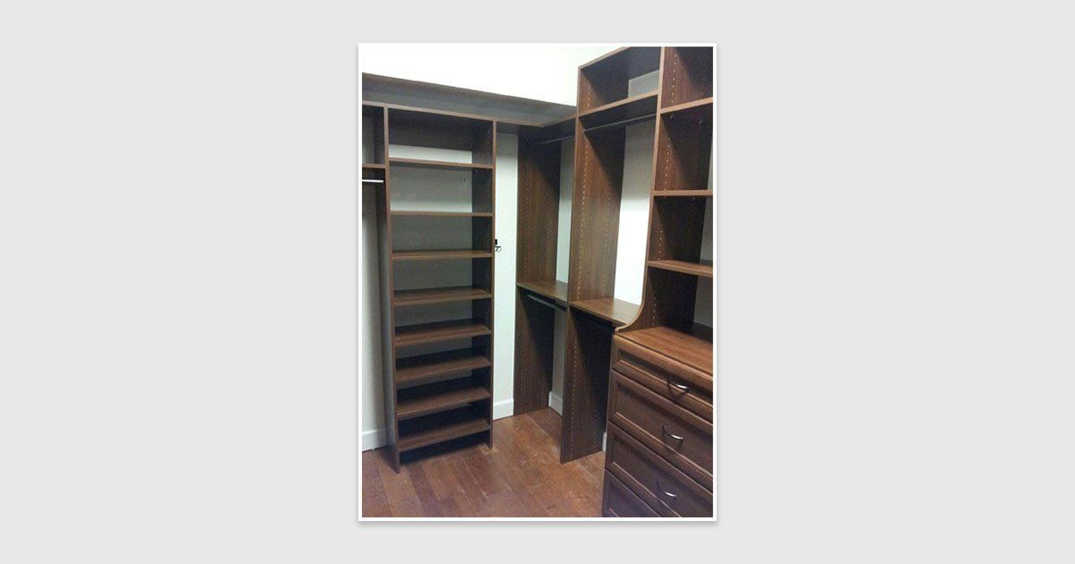 Walk In Closet System