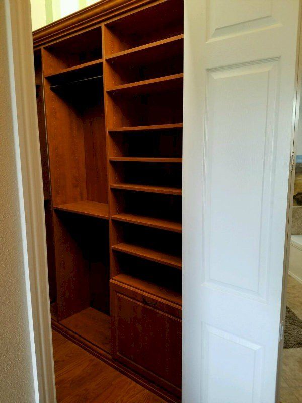 Walk In Custom Closet System