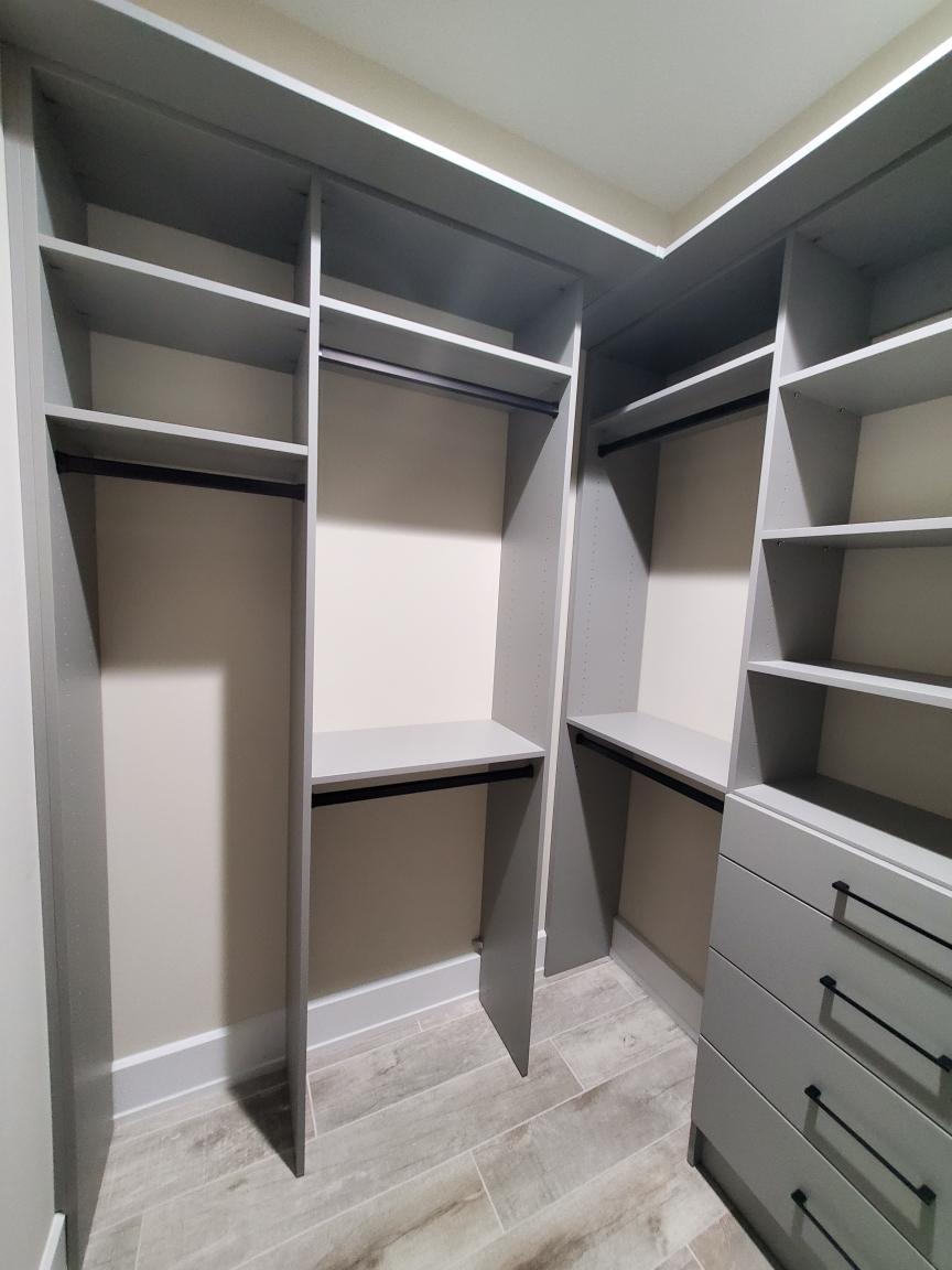 Custom Closet System