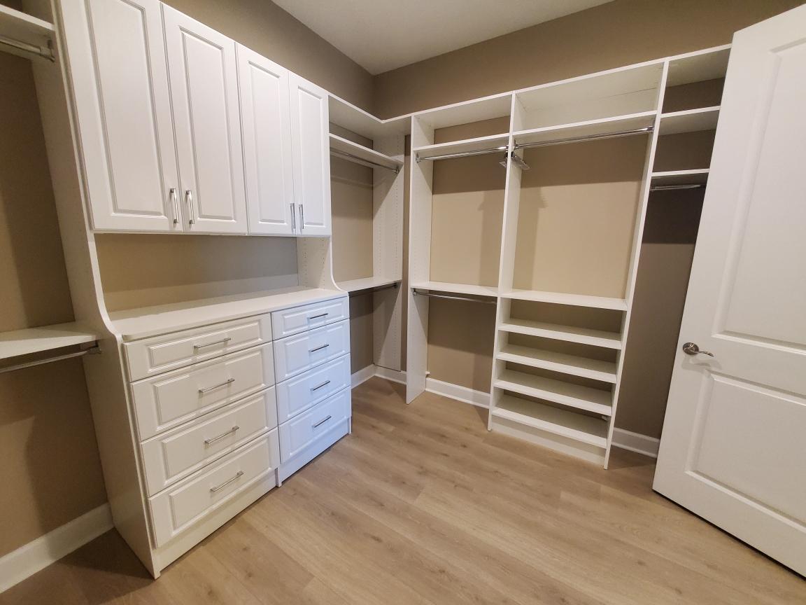 Custom Closet System