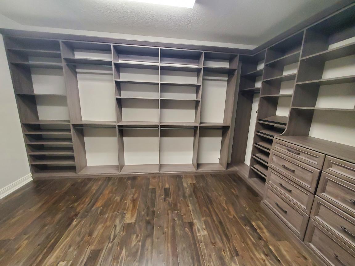 Custom Closet System