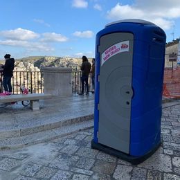 NOLEGGIO BAGNI CHIMICI CORATO (BA) - Servizi Igienici in Affitto