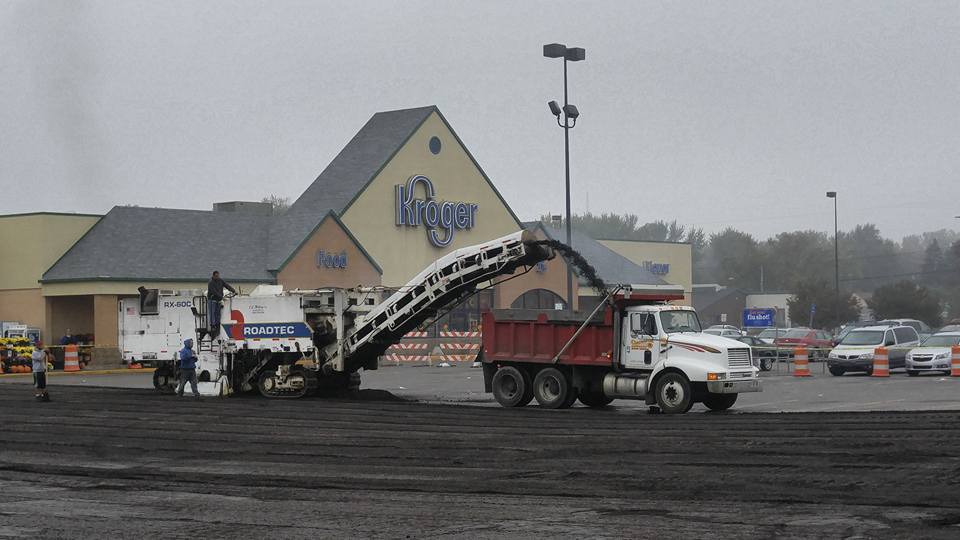 Picture Of Two Man Operating Machine - Clio, MI - Chippewa Asphalt Paving
