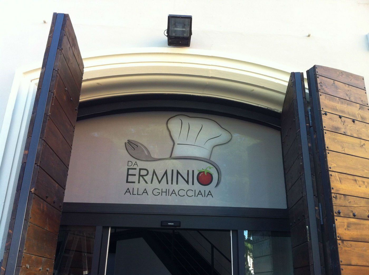 l'entrata del ristorante Erminio