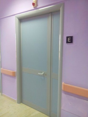 porta da ospedale in alluminio