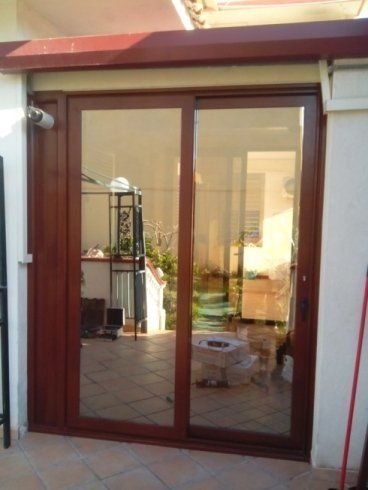 porta in alluminio da esterno con vetri