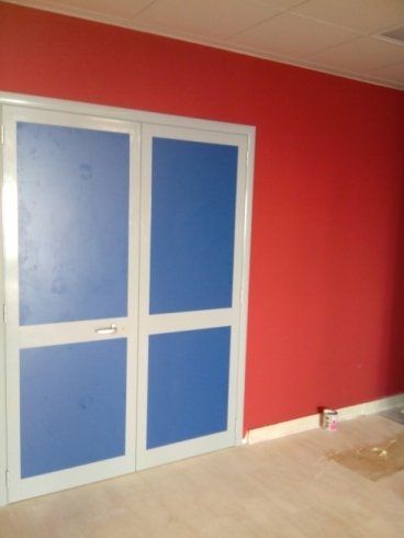 porta in alluminio colorato