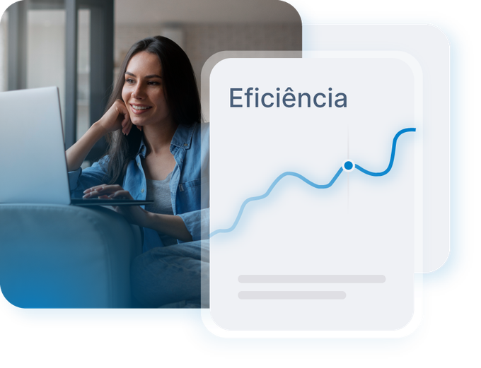 Mulher em um laptop sorri para uma tela com um gráfico intitulado 