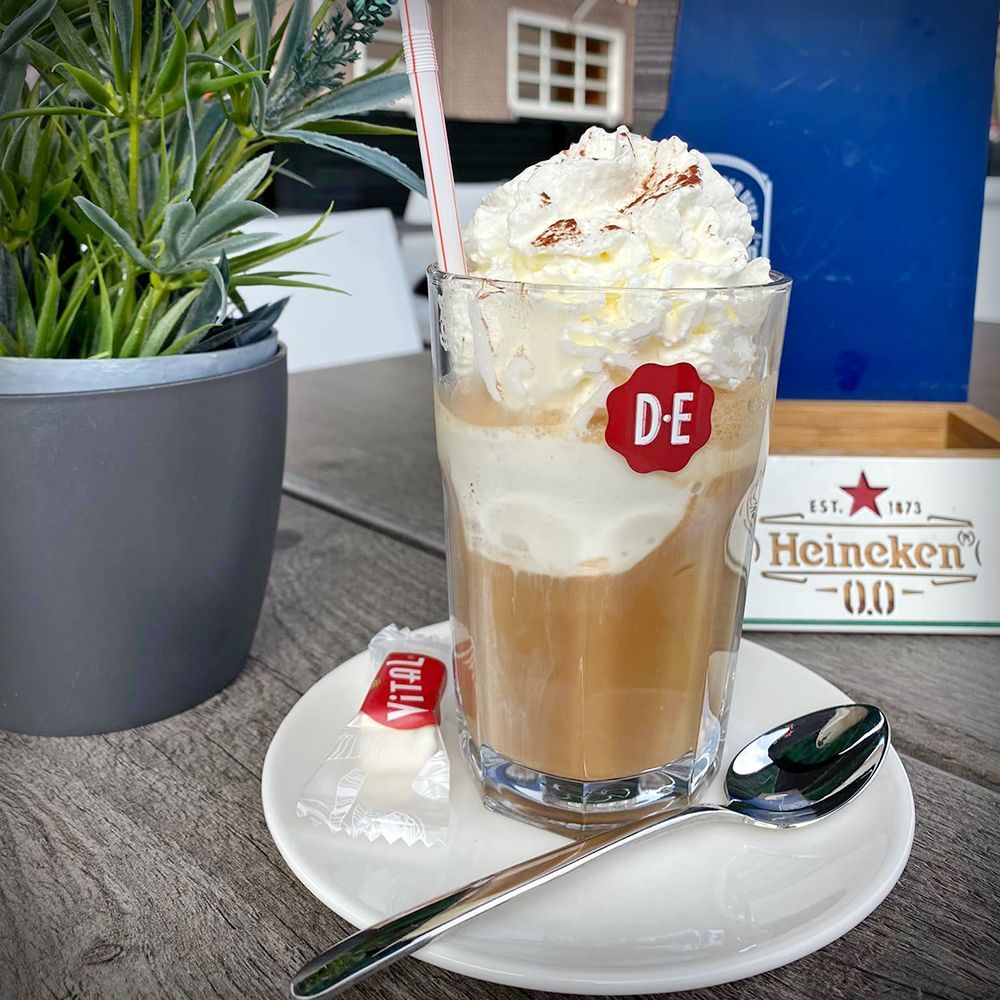 cafe tante pietje iced coffee