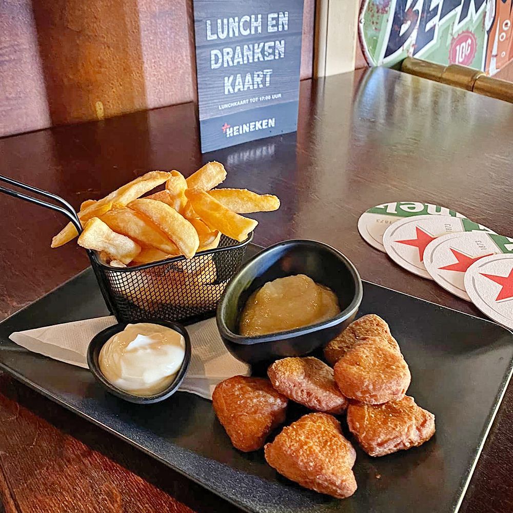 cafe tante pietje kipnugetmenu