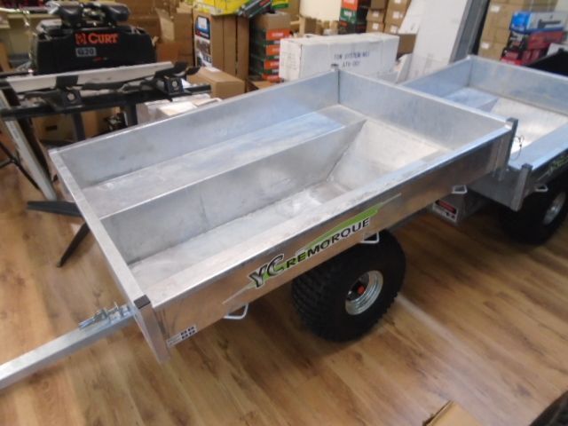 Une bande-annonce avec le mot yc dessus