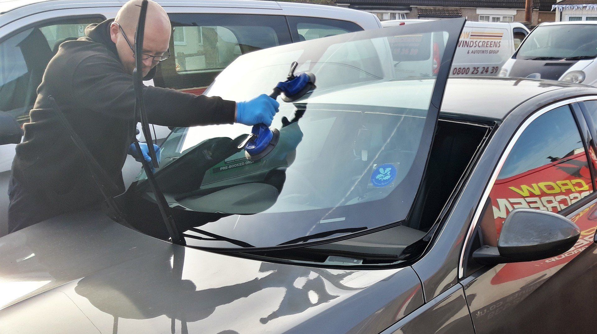 Auto Windscreen Replacements Grays, Essex Crow Windscreens