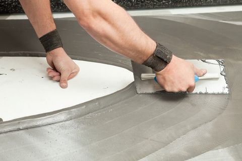 Floor screeding