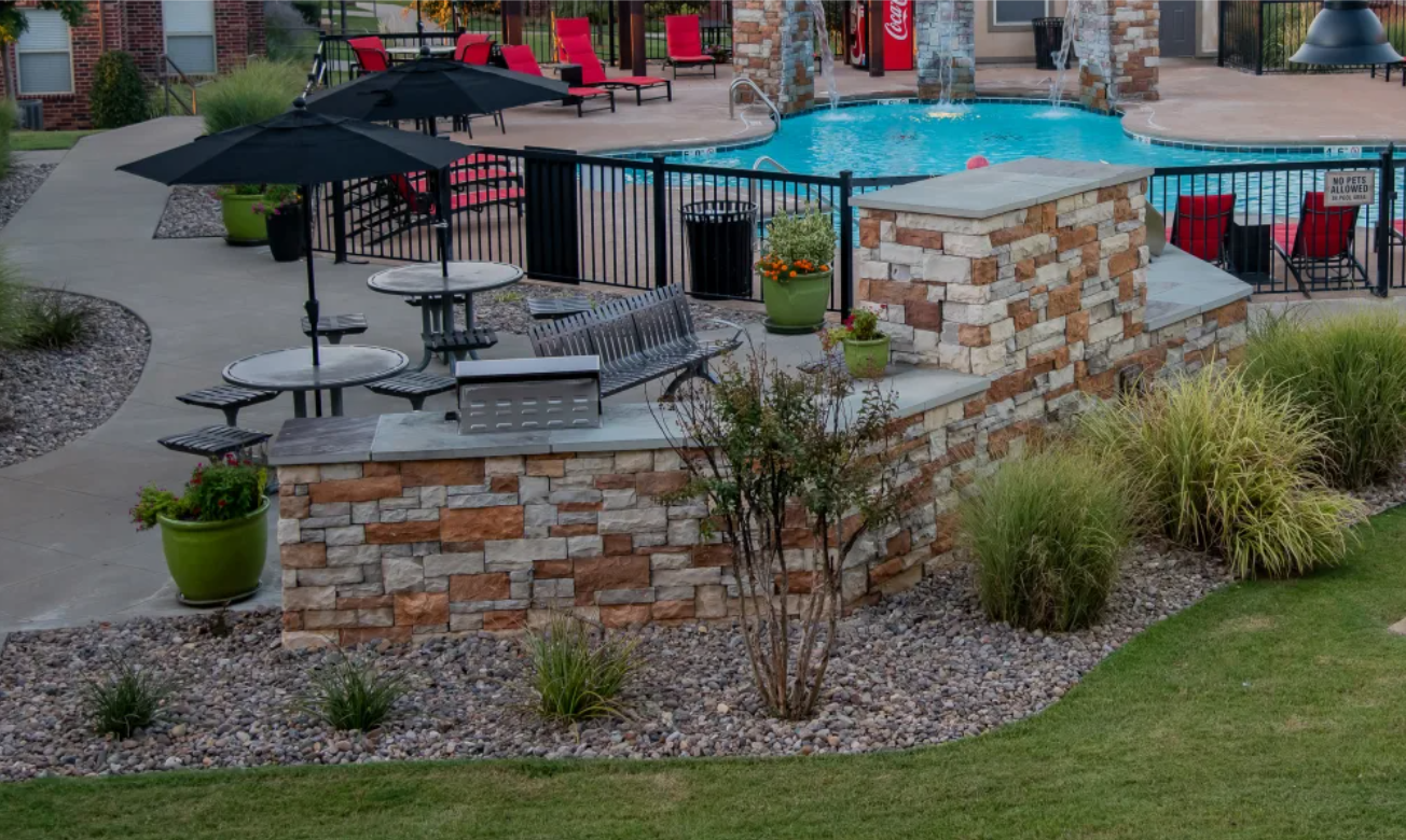 Poolside Picnic Area Photo