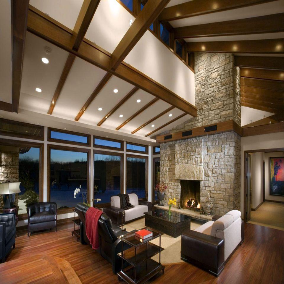 soggiorno appartamento con tetto in cartongesso