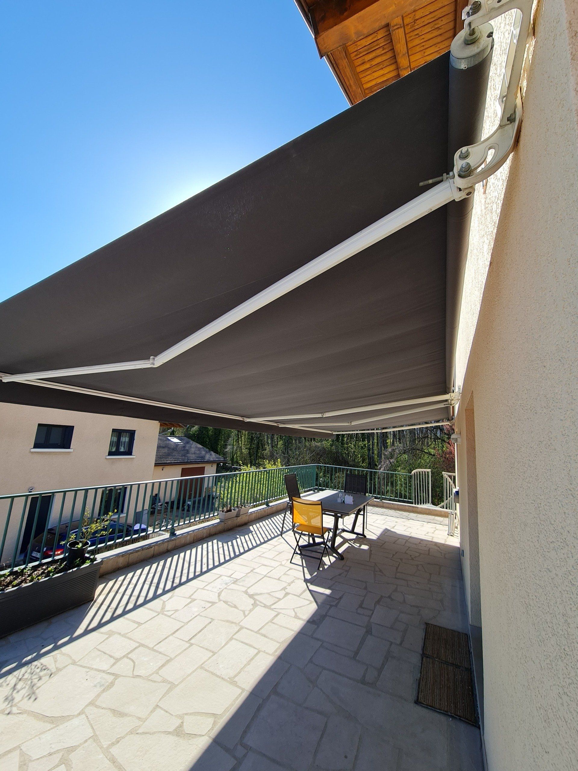 Tente solaire de terrasse et balcon